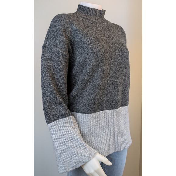 Michael Kors Wool Tunic Sweater Large Gray Colorblock Mock Neck High Low Ribbed - Picture 2 of 9
